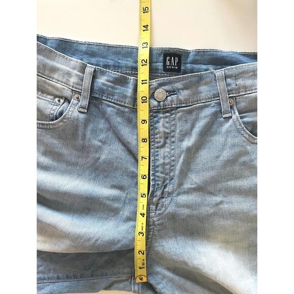 Gap Lightweight Best Girlfriend Jeans in Light Indigo - Picture 7 of 10